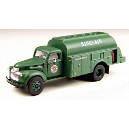 CMW - 1941-1946 Chevrolet Tank Truck - Assembled - Mini Metals(R