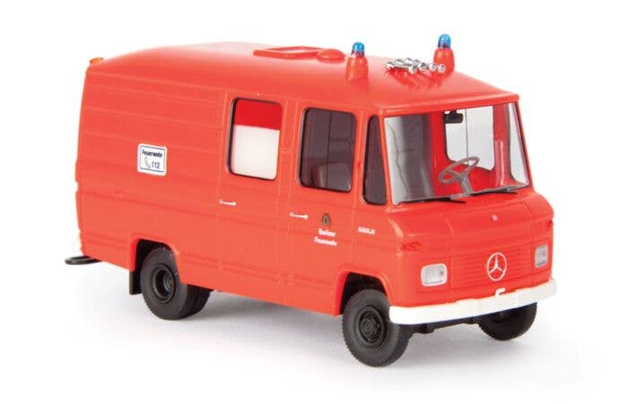 Brekina - 1968-1986 Mercedes-Benz L 508 RTW Ambulance - Assembled