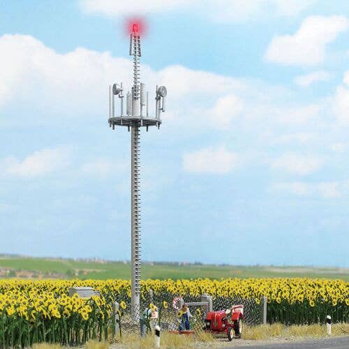 Busch Cell Tower w/Flashing Warning Light 1416V 67/8" 17.5cm Tall
