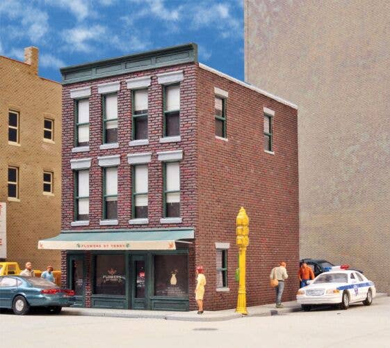 Walthers Flowers by Terry Kit 3 x 4 x 43/8" 7.6 x 10.2 x 11.1cm