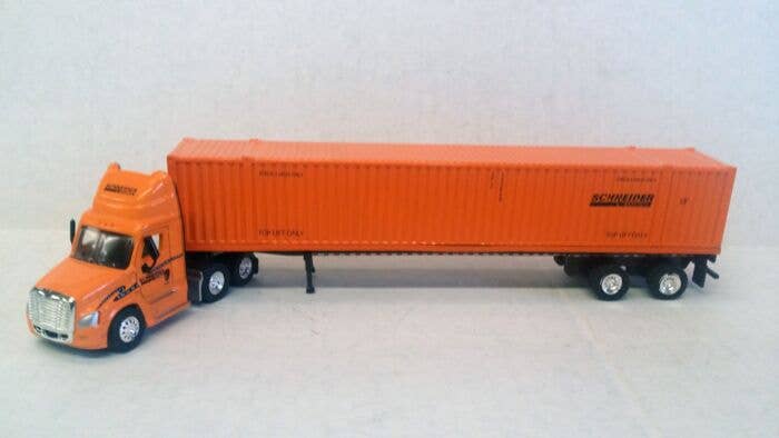 HLP Freightliner Cascadia Day Cab Tractor w/Container on Chassis