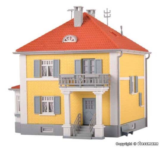 Kibri Pappelweg 2Story Brick House Kit 315/16 x 51/8 x 511/16