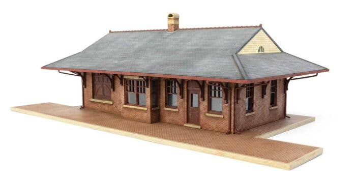 Walthers Pennsylvania System Brick Combination Station Kit