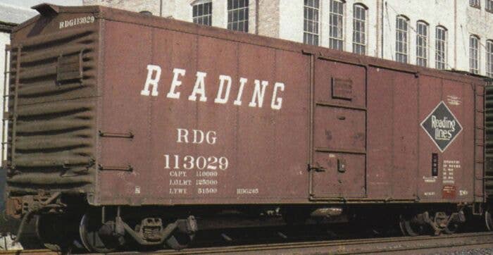 Funaro - Reading Class XMv 40' Steel Automobile Boxcar - One-Piece Body ...