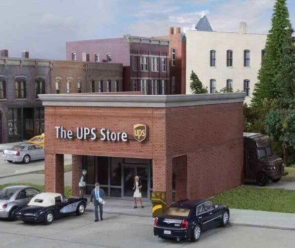 Walthers The UPS Store(R) Kit 4-5/16 x 3-5/8 x 2-3/4