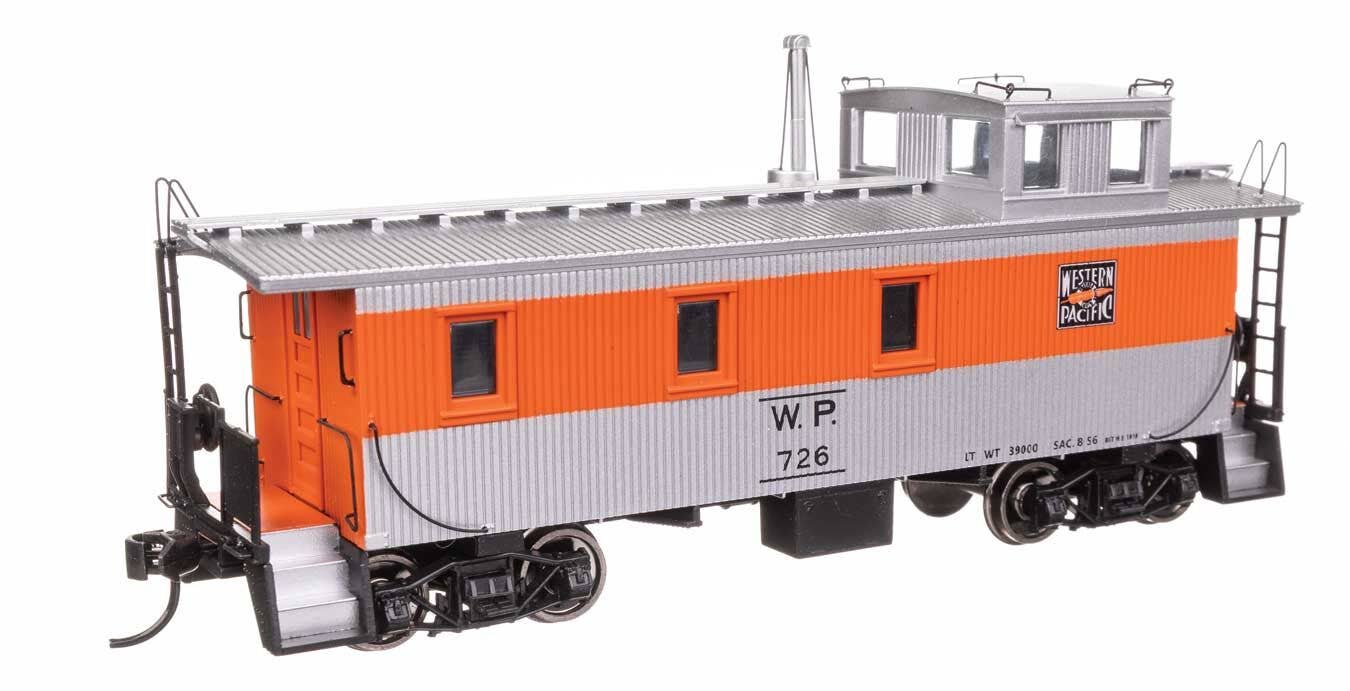 30_gtw_style_wood_caboose_with