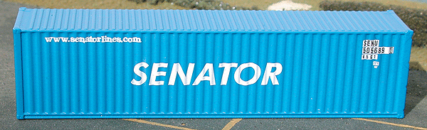 Walthers HO Scale American President Lines Container - 40' Hi Cube Corrugated Side Model