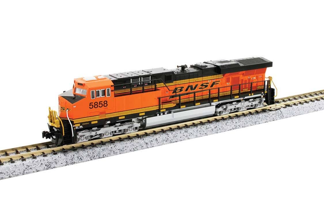 ge_es44ac_gevo_dcc_381-