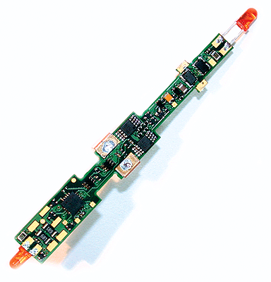 DCC(ディープチェンジクレアチン） TCS - K2D4 4-Function Drop-In DCC Decoder - For Walthers RS2, GP18