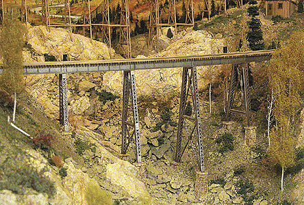 Tall Steel Viaduct Kit -- 150' Long w/Bents & (3) 7" Sections of HOn3 Code 55 Bridge Flex-Trak