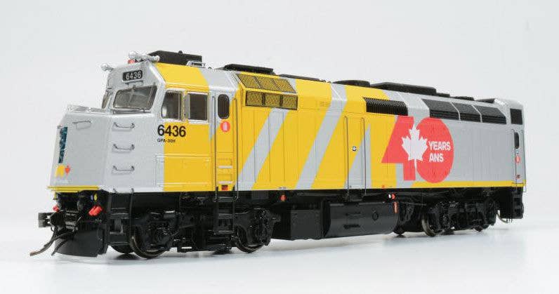 Rapido - Via Rebuilt F40PH-2D - LokSound and DCC - VIA Rail Canada