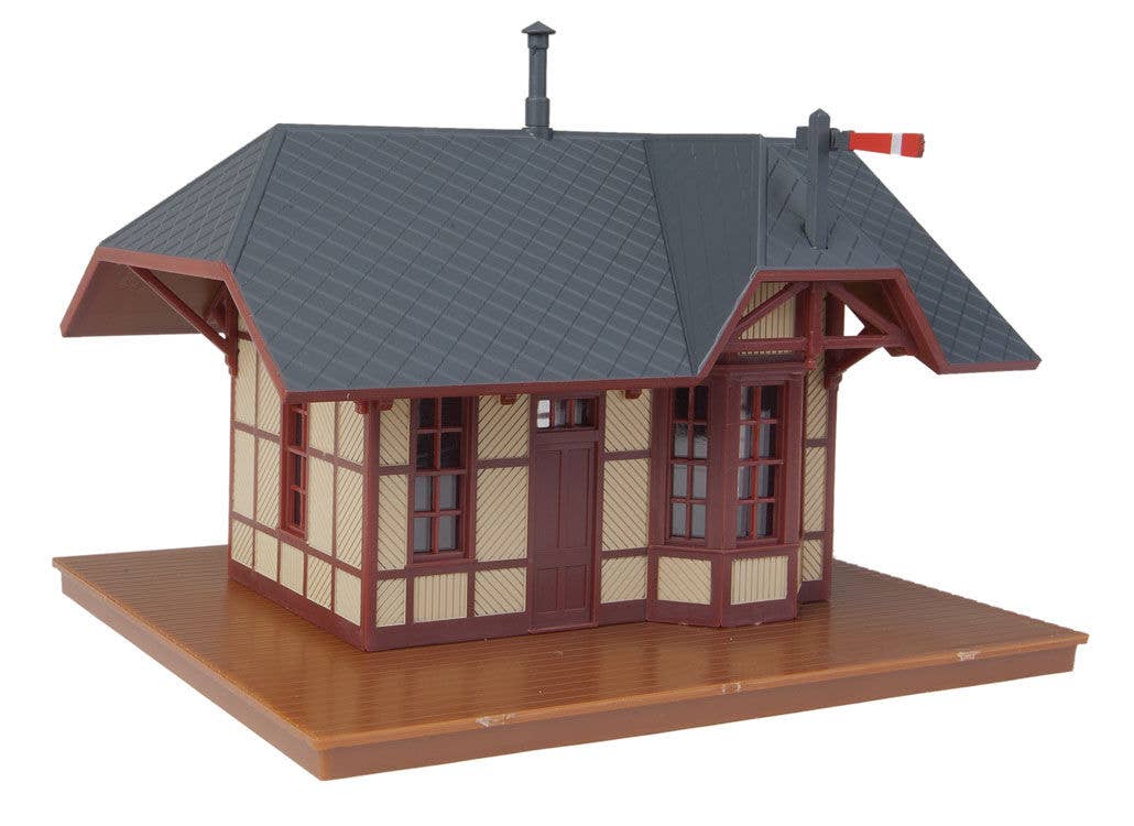 Walthers - Victoria Springs Station - Assembled - 4-1/2 x 3-3/4 x